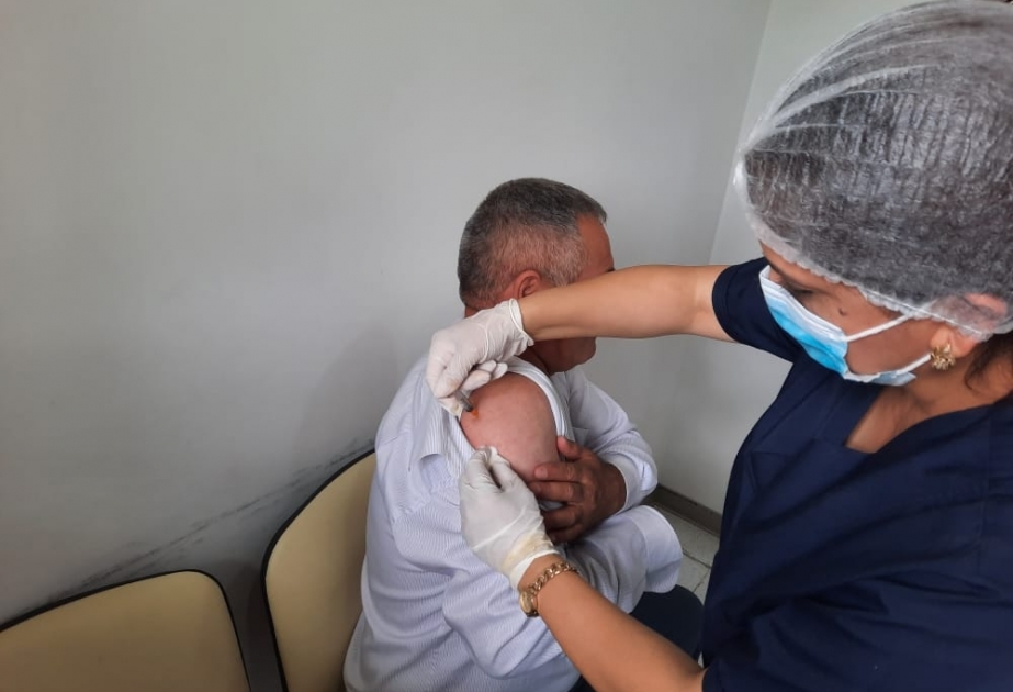 İsmayıllıda vətəndaşların COVID-19 infeksiyasına qarşı vaksinasiyası davam edir