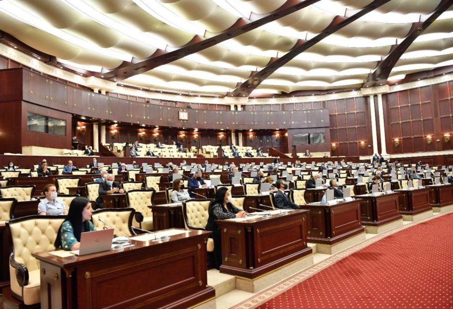 Milli Məclisin növbədənkənar sessiyası başa çatıb