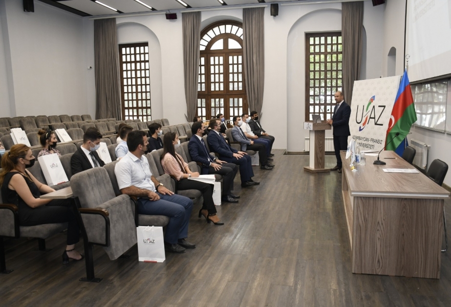 UFAZ-da “Azərbaycan təhsilinin müasir dövrü: yeni çağırışlar və perspektivlər” mövzusunda görüş keçirilib