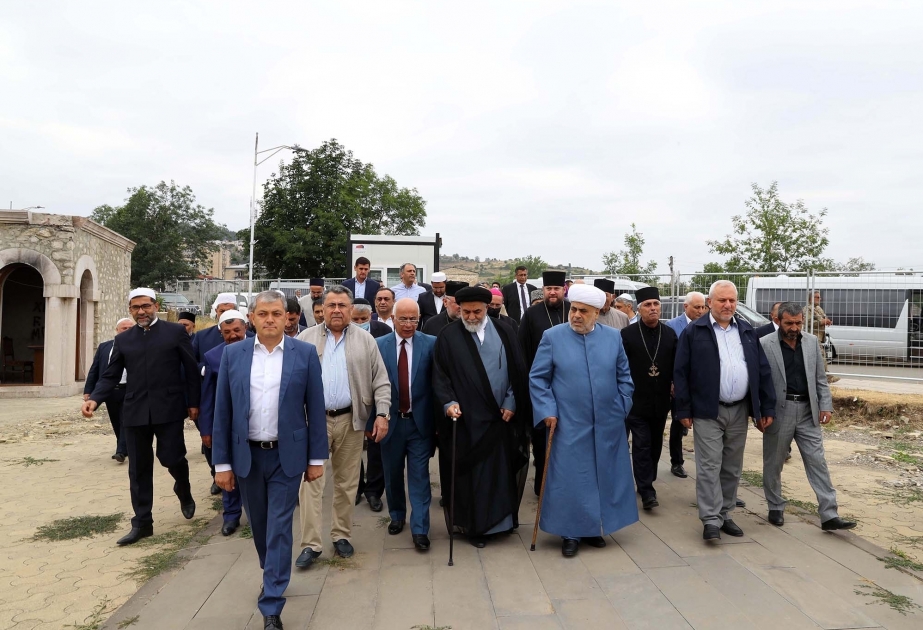 Führer von Religionsgemeinschaften in Aserbaidschan zu Besuch in Schuscha
