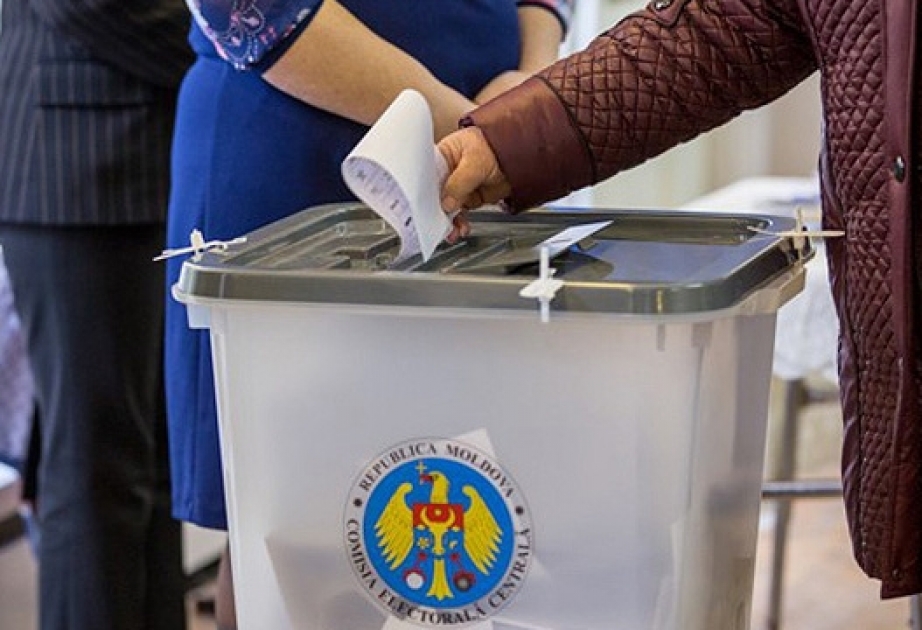 Moldovada növbədənkənar parlament seçkilərinə səsvermə başlayıb