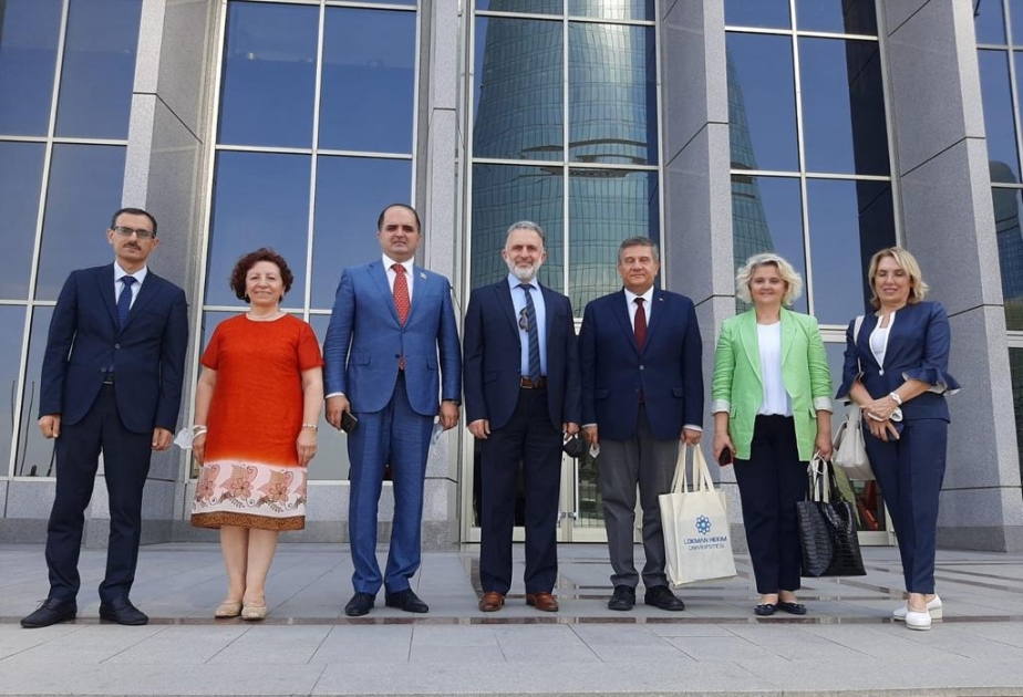 Türkiyənin Loğman Həkim Universitetinin nümayəndə heyəti Milli Məclisdə olub