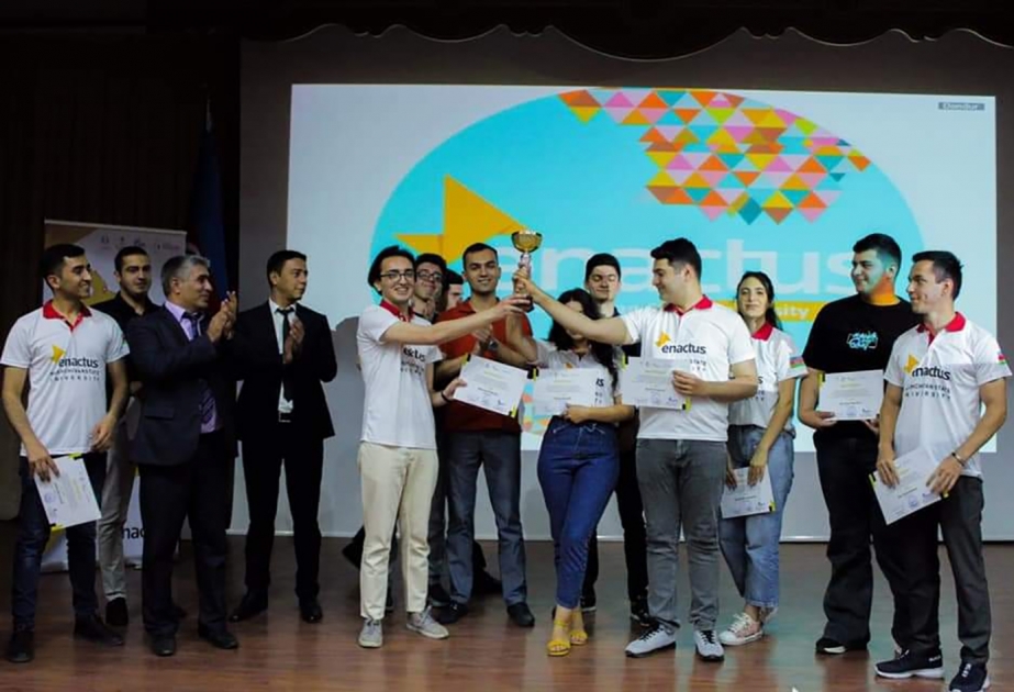 Naxçıvan Dövlət Universitetinin “Enactus” komandasına kubok və sertifikatlar təqdim olunub