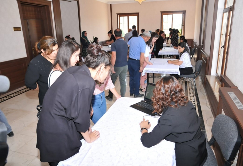 Kəngərli rayonunda keçirilən əmək yarmarkasında işaxtaranlara 111 boş iş yeri təqdim olunub