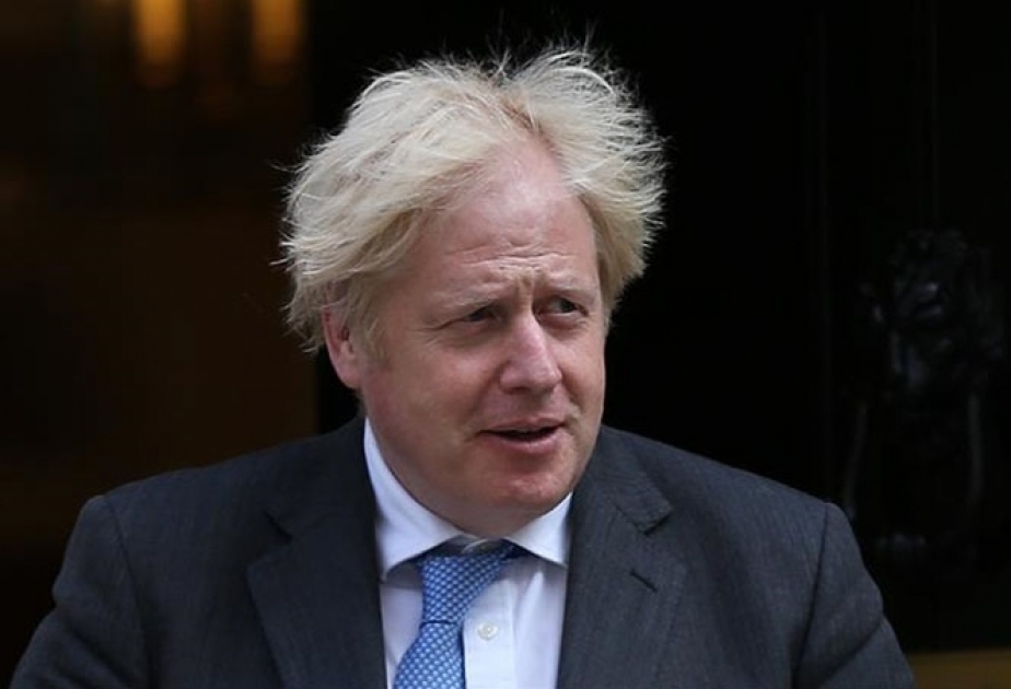 Primer ministro de Reino Unido confirma el levantamiento de las restricciones contra la COVID-19