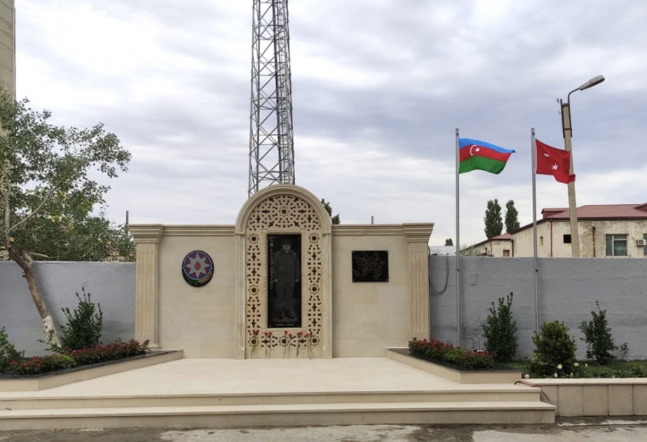 Сумгайытцы чтят память Национального героя Полада Гашимова