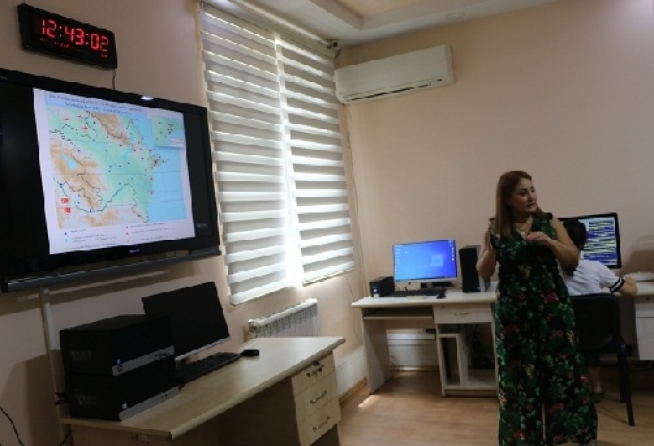 Oksford Universitetinin professoru Rəşid Cavanşir Respublika Seysmoloji Xidmət Mərkəzində olub