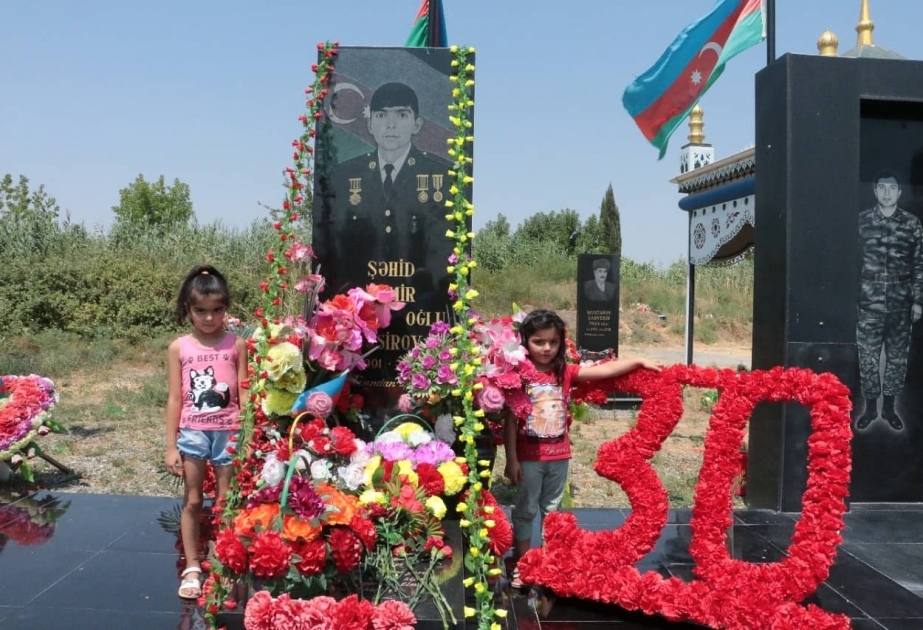 Tankçı şəhid Elmir Nəsirovun doğum günündə xatirəsi anılıb VİDEO