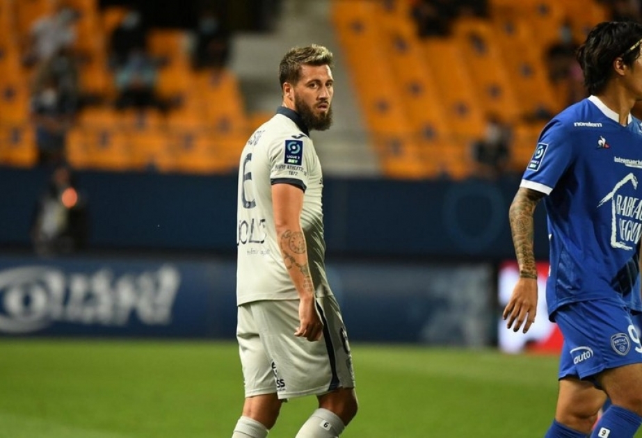 “Neftçi” fransalı futbolçu ilə danışıq aparır