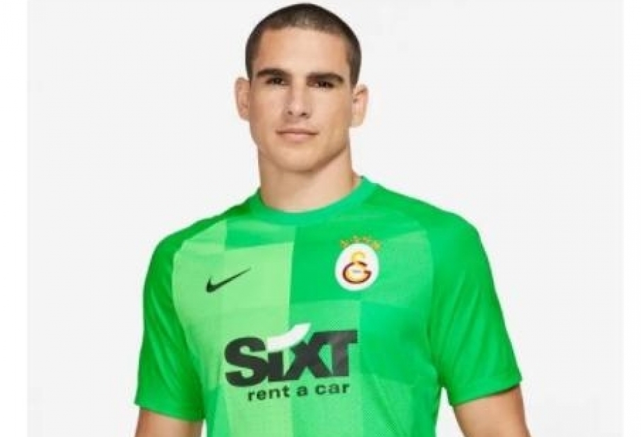 “Qalatasaray” yeni mövsümdə geyinəcəyi formaları təqdim edib