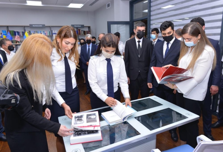 Prokurorluq orqanlarının veteranları ilə gənc əməkdaşları arasında görüş keçirilib