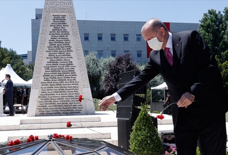 Türkiyə parlamentində Demokratiya və Milli Birlik Günü ilə əlaqədar anım mərasimi keçirilib