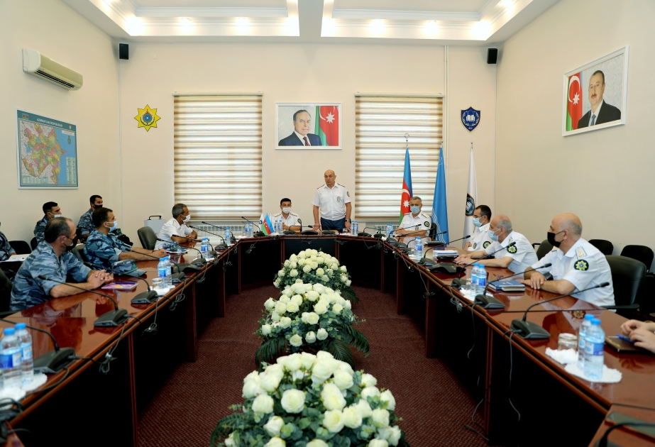 Gömrük orqanlarında fəaliyyət göstərən kinoloqlar üçün təlimlər keçirilir