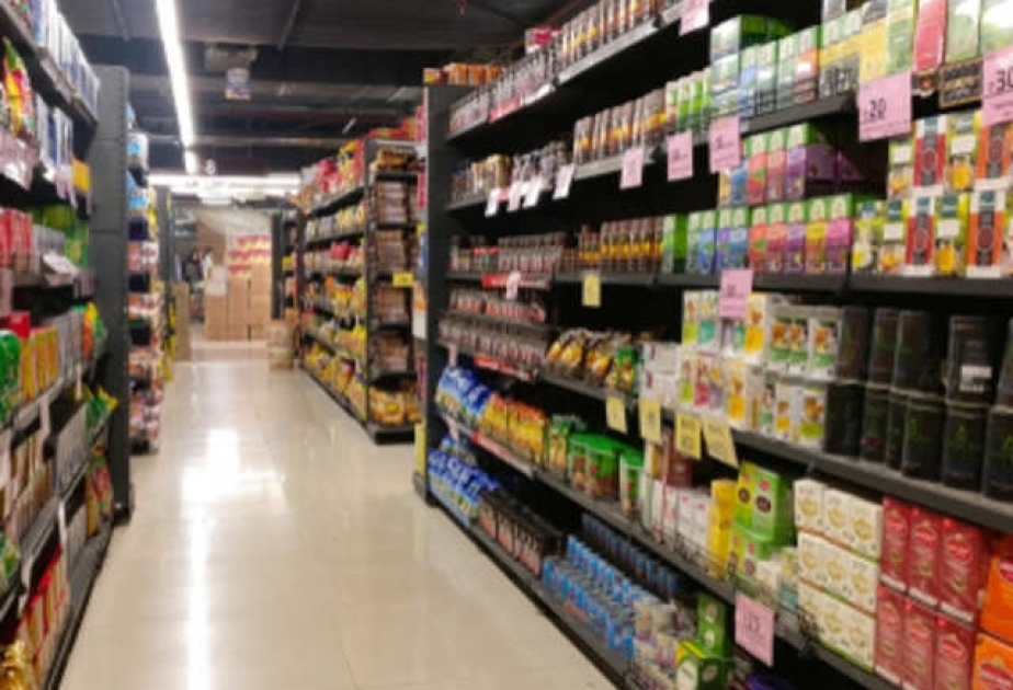 Marketin müdirindən hədə-qorxu ilə pul tələb etməkdə şübhəli bilinən qadın saxlanılıb