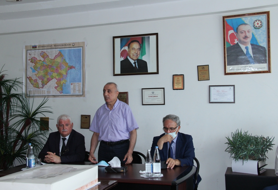 “Respublika” qəzeti 25 illik yubileyini qeyd edir