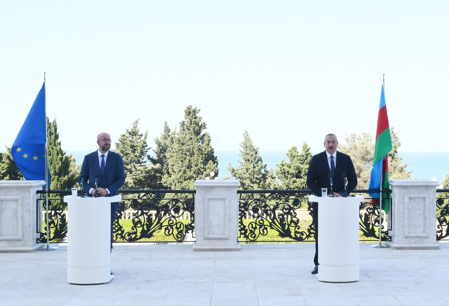 Le président Ilham Aliyev et le président du Conseil européen Charles Michel tiennent une conférence de presse conjointe VIDEO