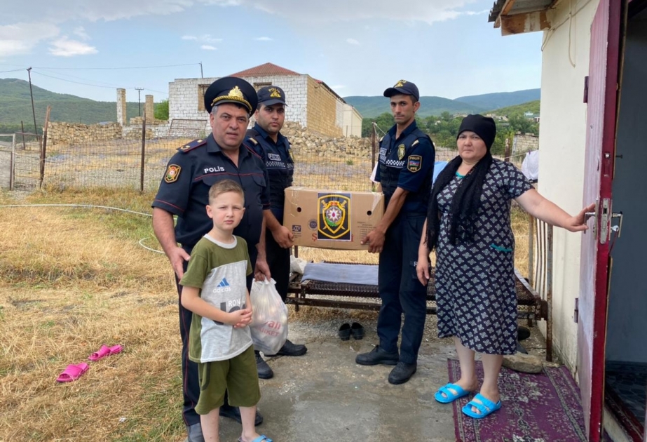 Xızıda polis əməkdaşları şəhid ailələri ilə görüşüb