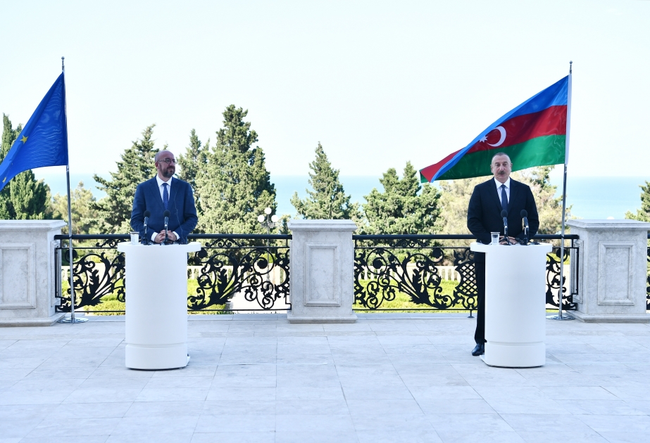 Ilham Aliyev: “La UE desempeña un papel muy importante a la hora de sentar las bases de una amplia cooperación regional en la región”