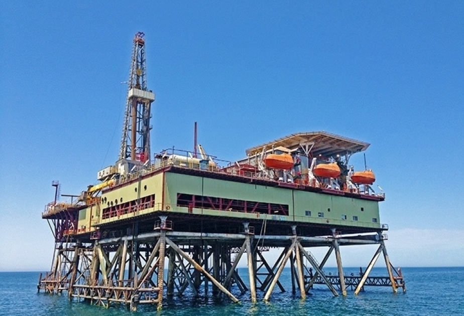 Баррель азербайджанской нефти продается дороже 72 долларов