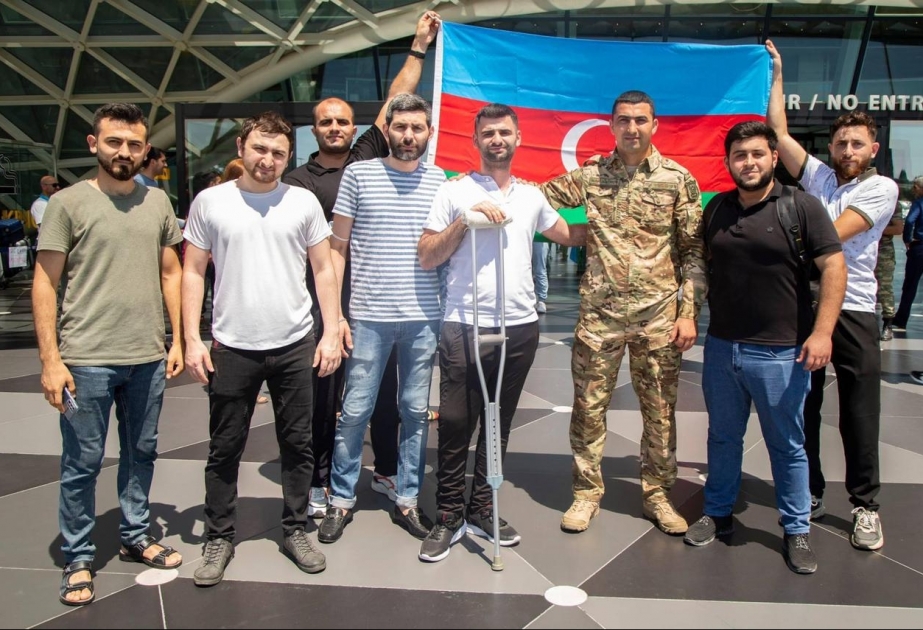 Türkiyəyə göndərilən daha 6 qazimiz sağalaraq Vətənə geri dönüb