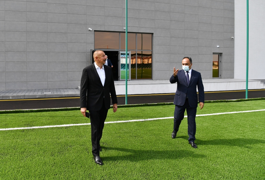 El presidente Ilham Aliyev asistió a la inauguración del Complejo Deportivo Olímpico de Goranboy