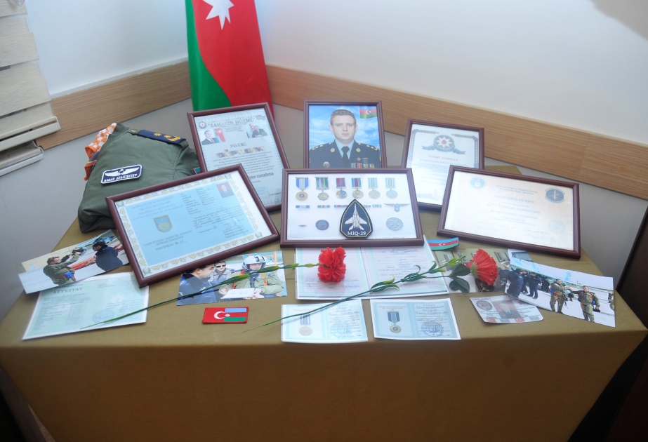 Azərbaycan Hərb Tarixi Muzeyində şəhid pilot Rəşad Atakişiyevin xatirəsi anılıb