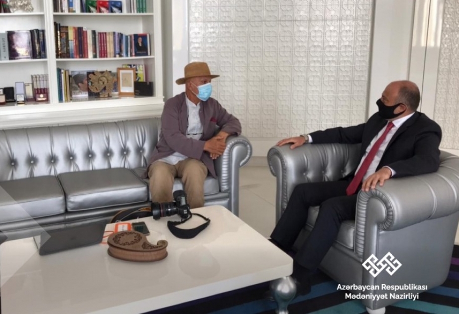 Nazir Anar Kərimov məşhur fotojurnalist Reza Deqati ilə görüşüb