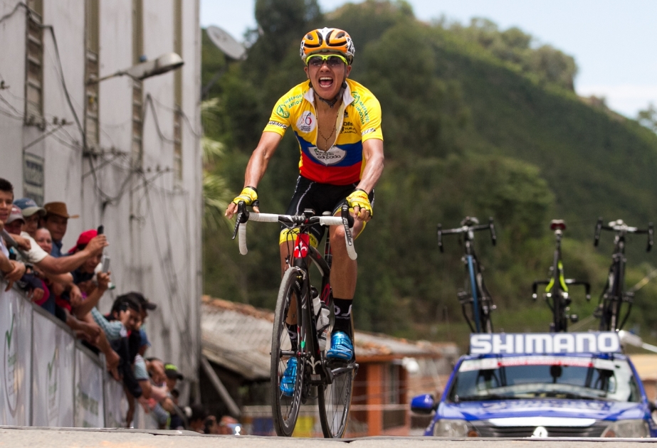 Эквадорский велосипедист Карапас стал олимпийским чемпионом в шоссейной гонке