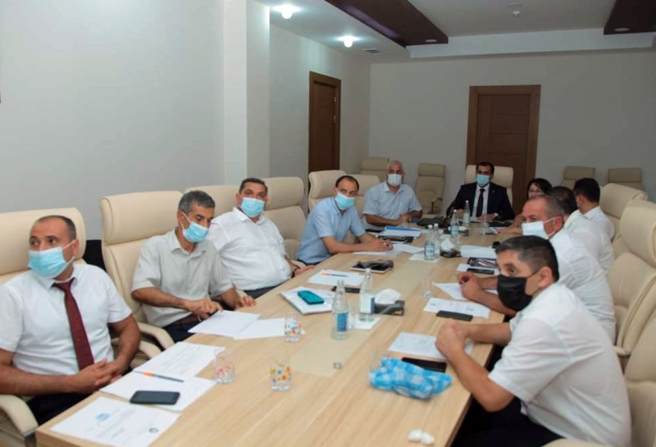 Lənkəranda gənclər üçün “Dövlət qulluqçusunun xidməti fəaliyyətinin qiymətləndirilməsi” mövzusunda təlim keçirilib