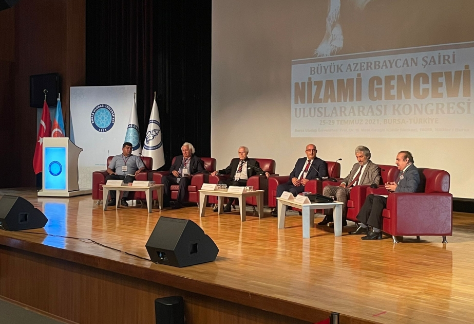 Bursada Nizami Gəncəviyə həsr olunmuş konfransda böyük şairin poetik ənənələri və yaradıcılığındakı memarlıq məsələləri təhlil olunub