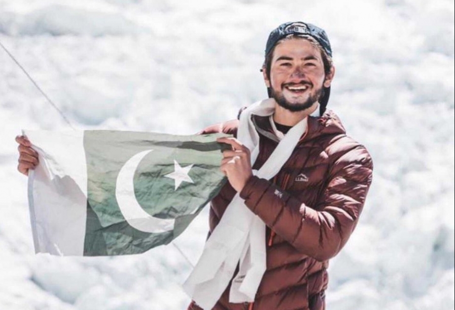 On doqquz yaşlı pakistanlı dünyanın ikinci ən hündür dağına çıxan gənc alpinist olub