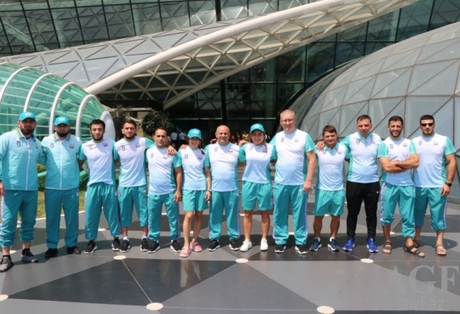 Los luchadores de Azerbaiyán parten hacia Tokio