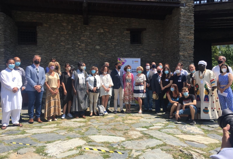 Artista nacional expone sus obras en Andorra