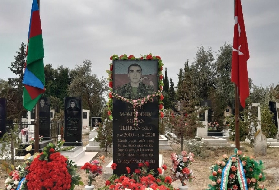 Göyçayda şəhid Sənan Məmmədovun doğum günü məzarı önündə qeyd olunub