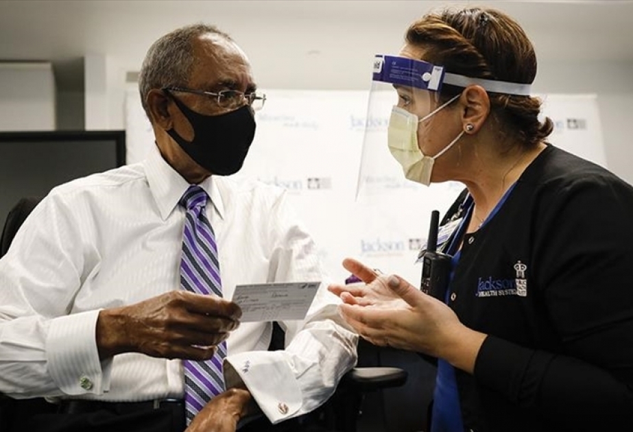 Agencia de salud de EEUU recomiendan de nuevo el uso de máscaras médicas en algunas partes del país