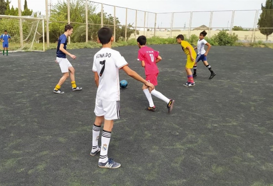Salyanda minifutbol üzrə respublika “Könüllülər kuboku” turnirinin rayon mərhələsi keçirilib