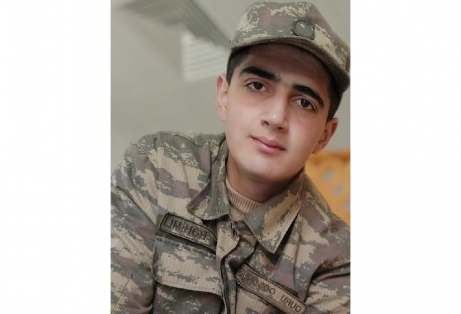 Bayraqla getdi, bayraqla qayıtdı