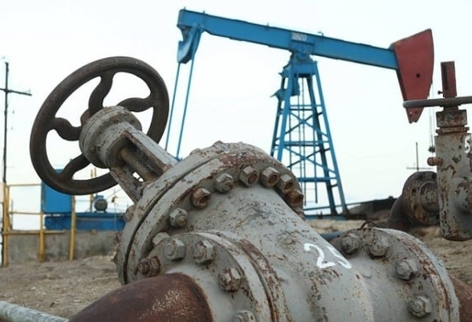 Azerbaijani oil sells for $74,43