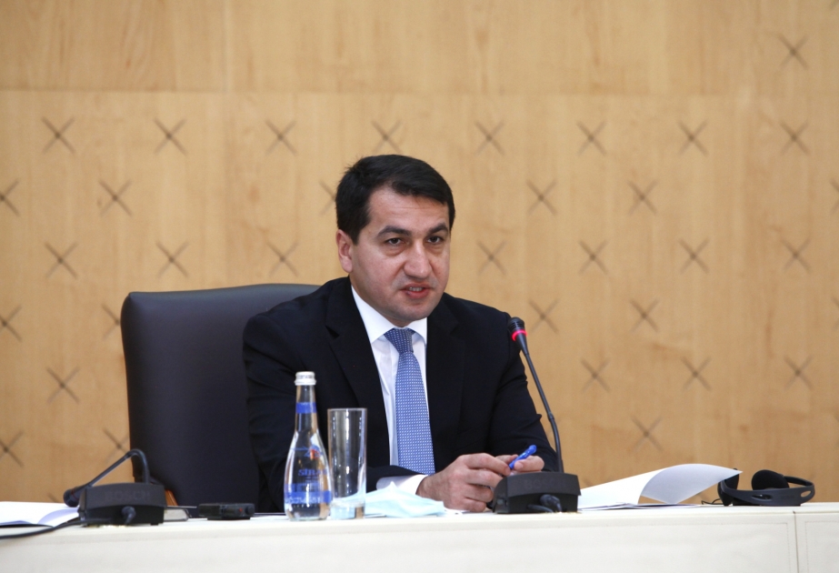 Hikmət Hacıyev: Prezident İlham Əliyevin tapşırığı ilə qardaş Türkiyəyə Azərbaycandan yardım dəstələri göndəriləcək