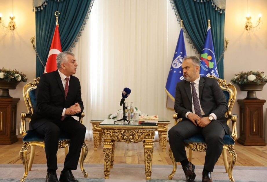 Bursa Böyükşəhər bələdiyyəsinin sədri: Yanğınlarla mübarizədə Azərbaycanın Türkiyəyə göstərdiyi yardım əsl qardaşlıq nümunəsidir