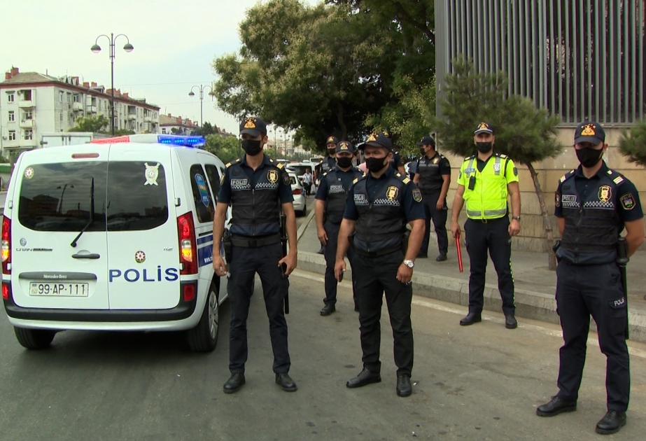 Paytaxt ərazisində ictimai nəqliyyatda polis əməkdaşları tərəfindən gücləndirilmiş nəzarət-profilaktik tədbirlər həyata keçirilib VİDEO