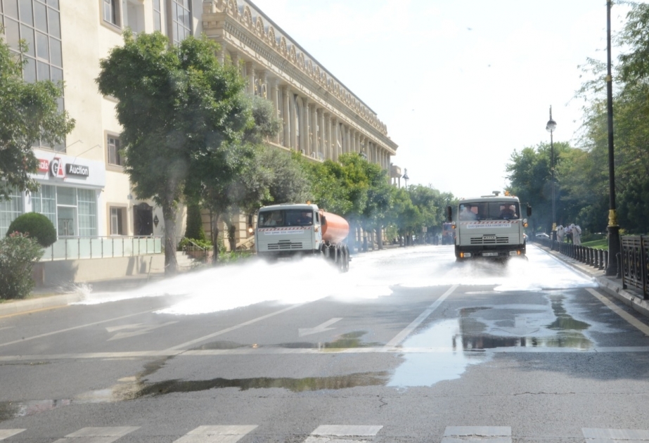 546 calles de Bakú se desinfectan una vez más