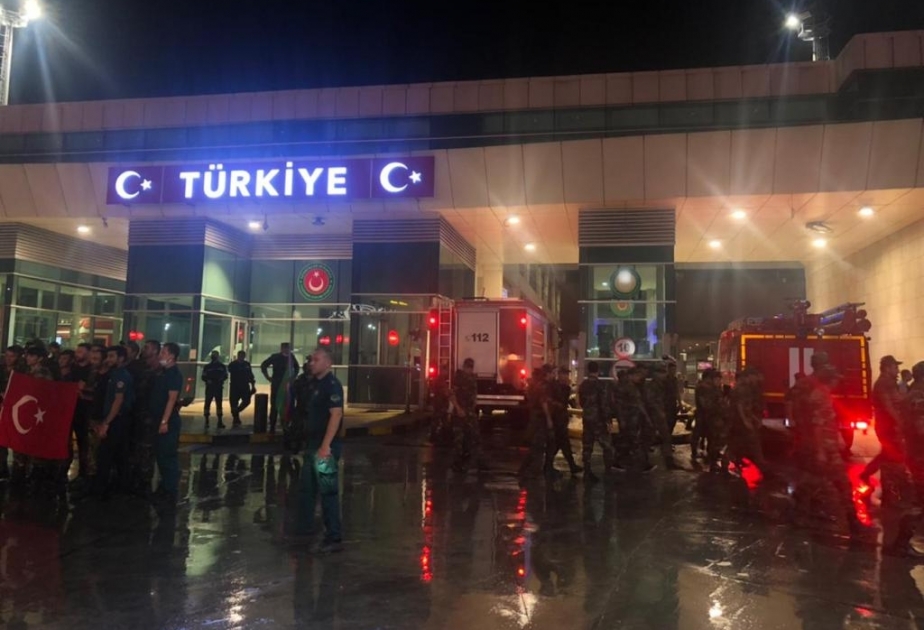FHN-in yanğın-xilasetmə qüvvələrindən ibarət növbəti qrup Türkiyəyə çatıb VİDEO
