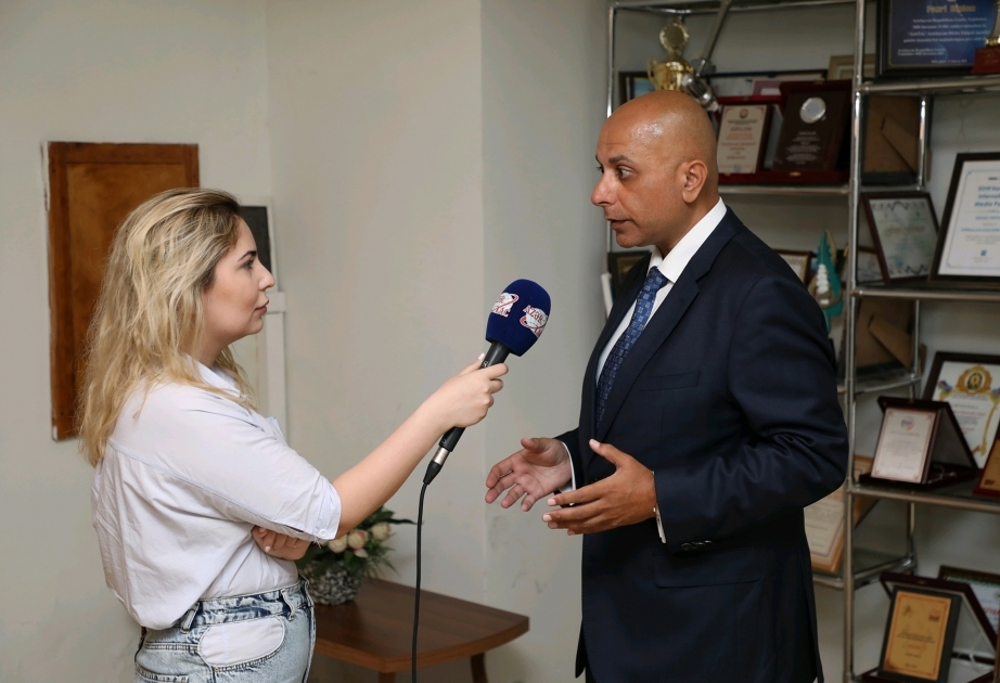 Sajjad Karim: “El presidente Ilham Aliyev es un líder sabio, que pone los intereses de Azerbaiyán por encima de todo”