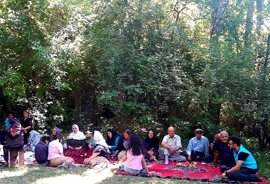Ahıl sakinlər üçün təbiət gəzintisi təşkil olunub