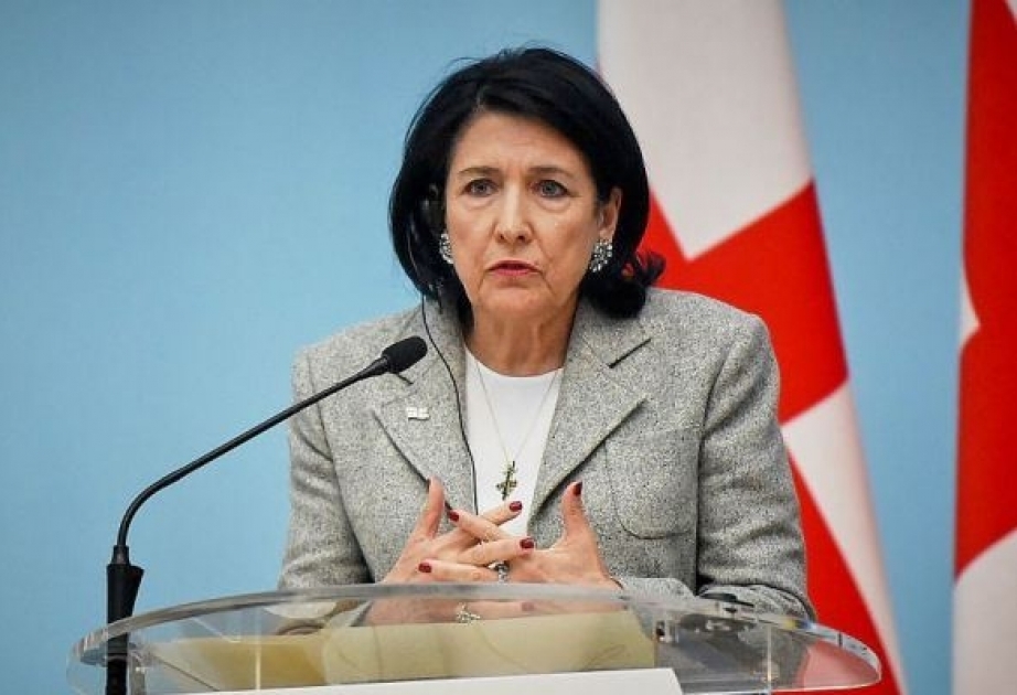Gürcüstan Prezidenti ölkə əhalisini koronavirus əleyhinə peyvənd olunmağa çağırıb