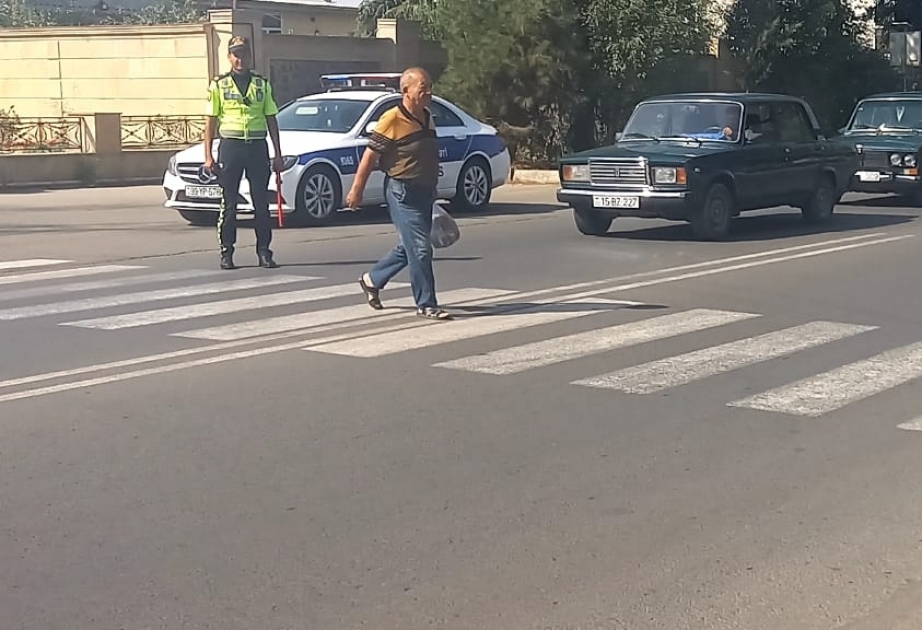 Cəlilabadda keçidlərdə piyadalara yol verməyən sürücülər cərimələniblər