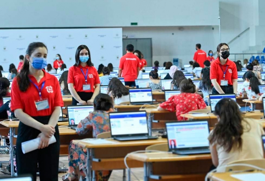 Müəllimlərin işə qəbulu üzrə müsabiqənin test imtahanı mərhələsinə 120-dən çox tələbə-könüllü dəstək göstərib