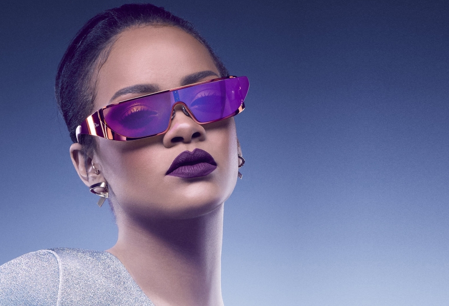 Rihanna se ha convertido en multimillonaria