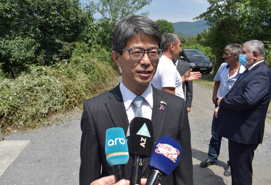 日本大使：日本大使馆与扎卡塔雷地区保持密切合作